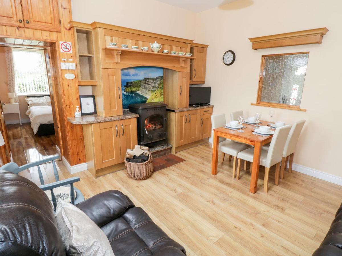Cherry Tree Cottage Ballintober  Экстерьер фото